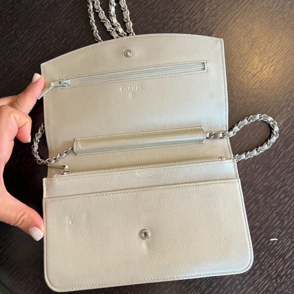 Chanel 2009 Pearl White Sevruga Caviar Leather Wallet On Chain Bag - Picture 5 of 8